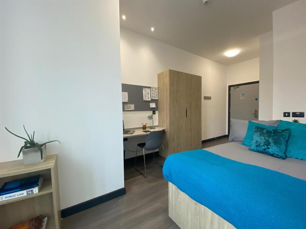 Apartment in Belfast - View 4