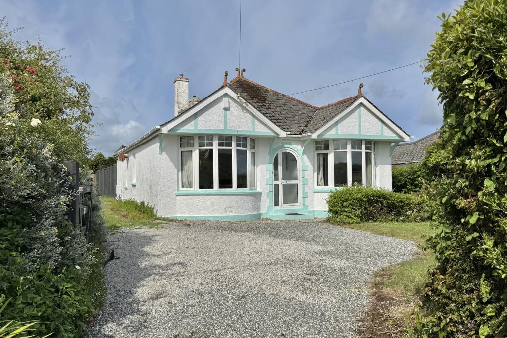 3-bed house on Flip Flops, Trevone, PL28, £650,000