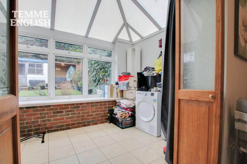 Beeleigh Cross, Basildon, SS14 photo 4