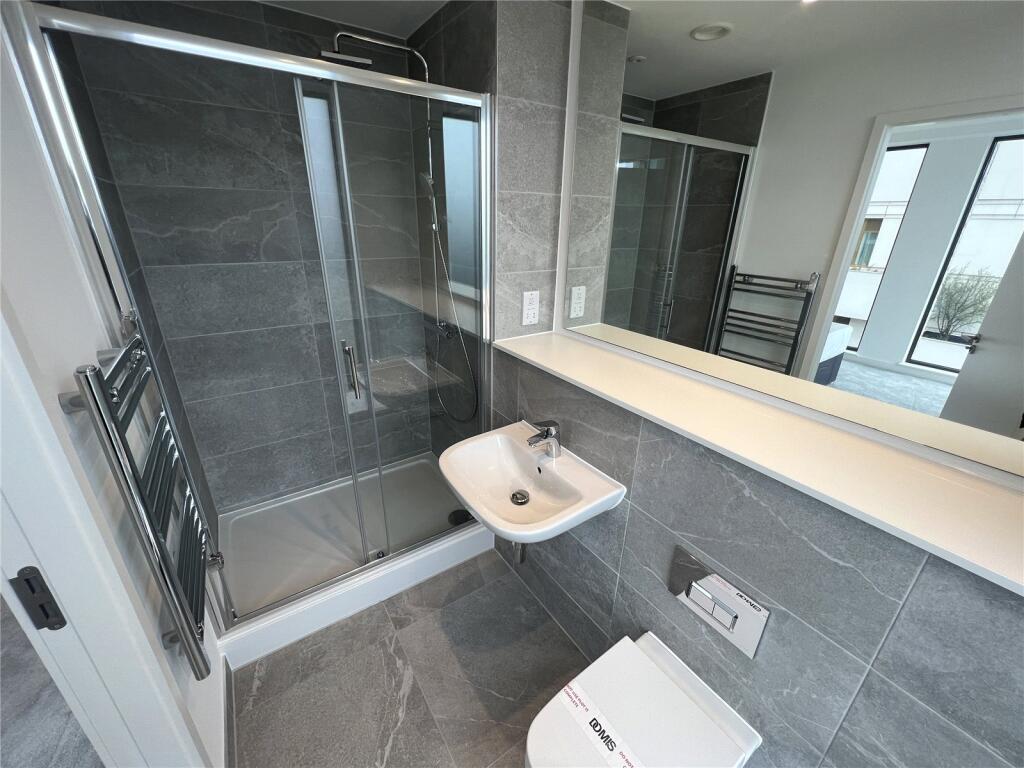 Apartment in Manchester - View 5