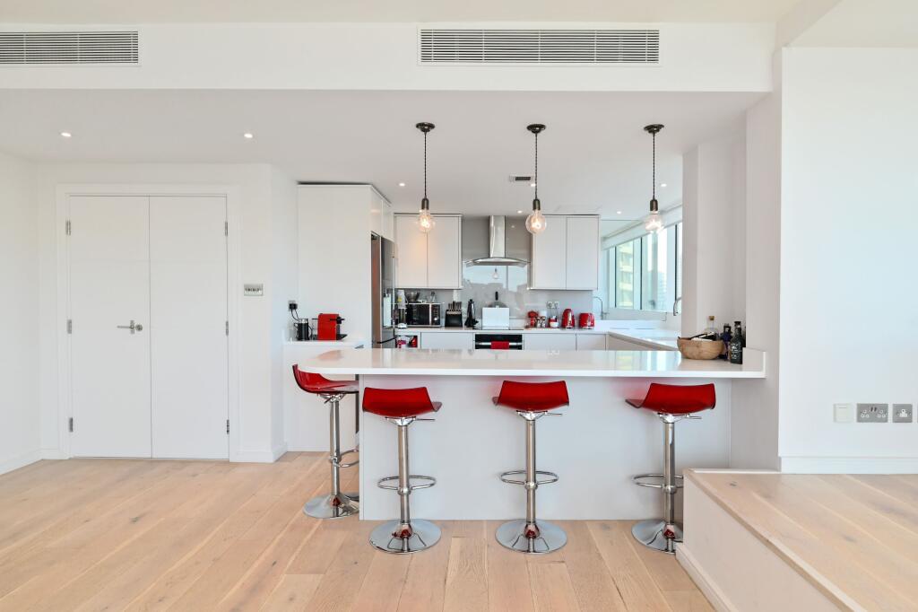 Apartment in London - More