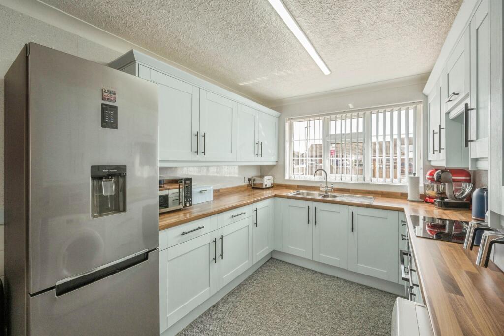 House in Burringham, North Lincolnshire - View 2