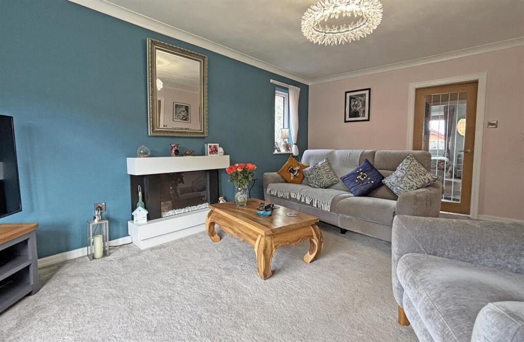 Ffordd Tan'r Allt, Abergele, Conwy, LL22 photo 3