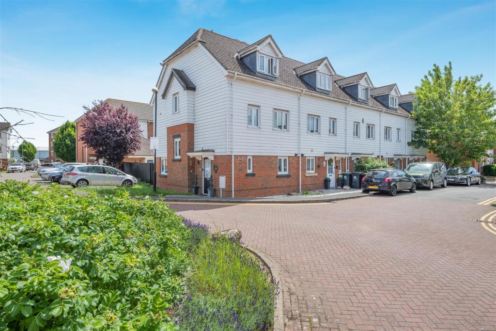 Main image of property: Ingram Close, Larkfield, Aylesford