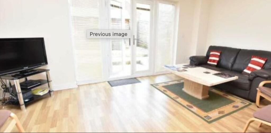 6 bedroom terraced house for rent