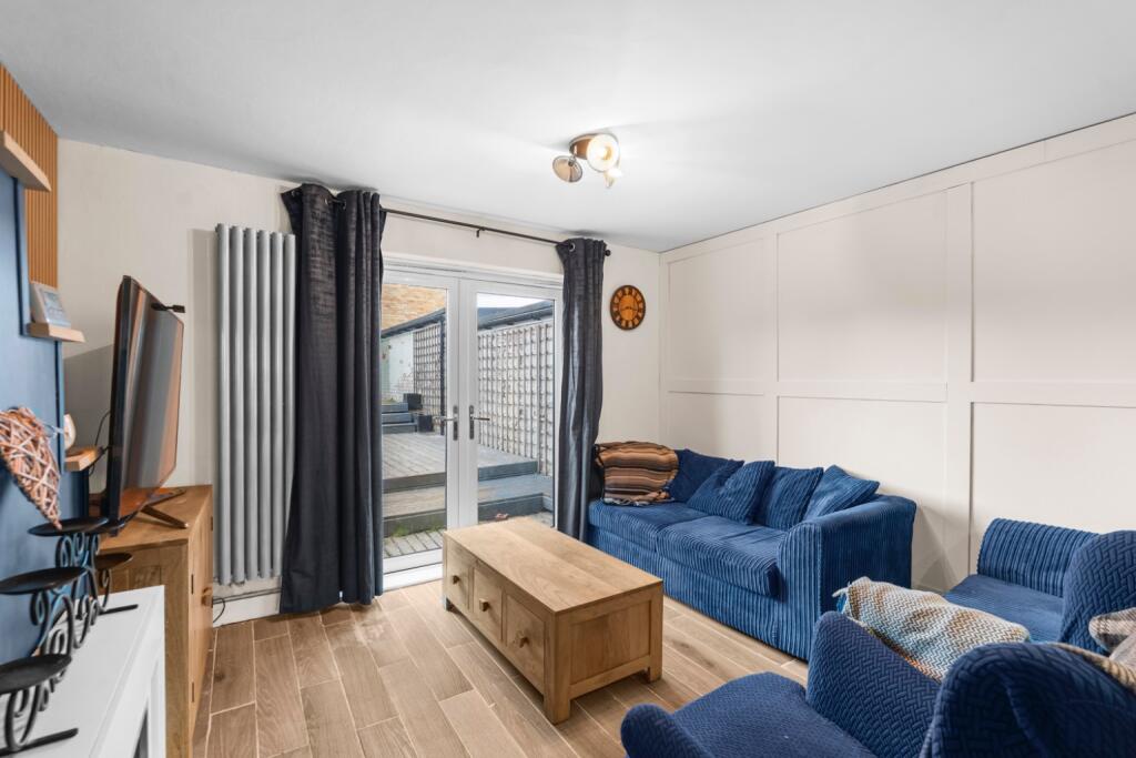 House in Stevenage - More