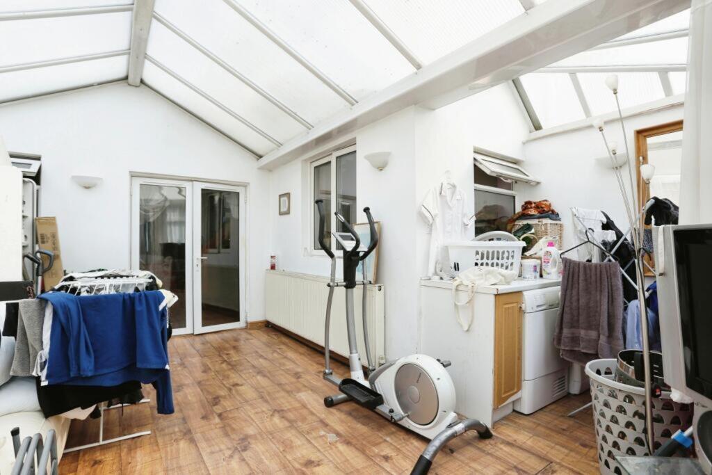 House in London - View 3
