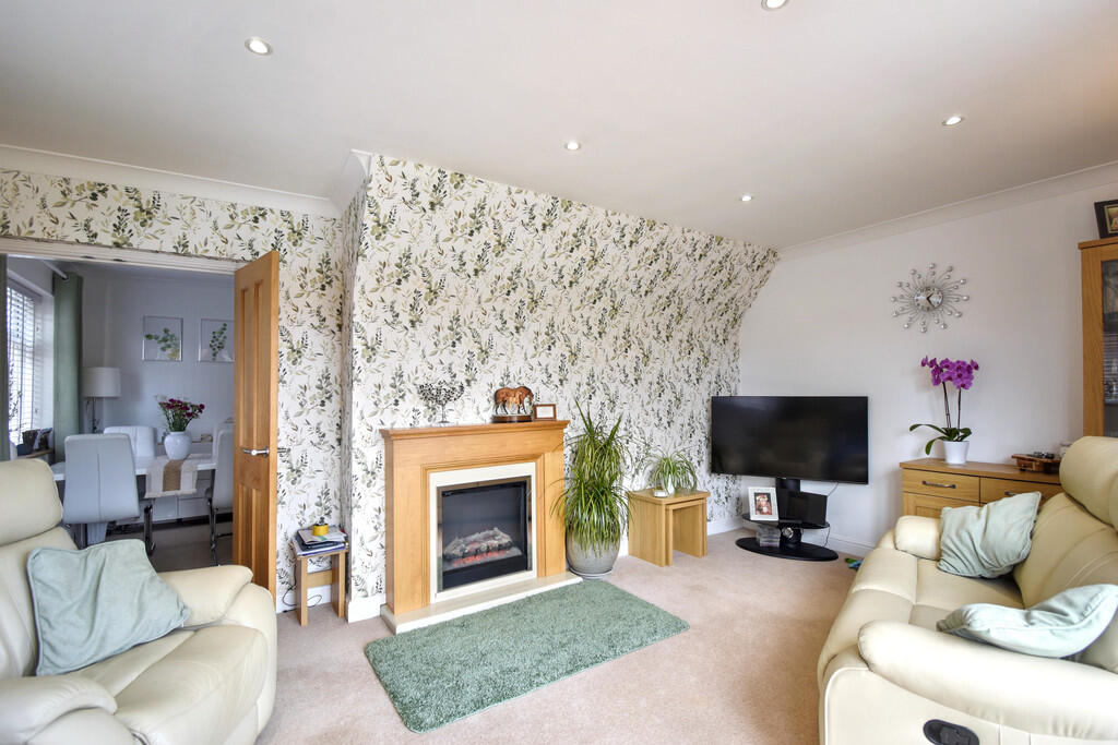 House in East Lindsey, Louth - View 3
