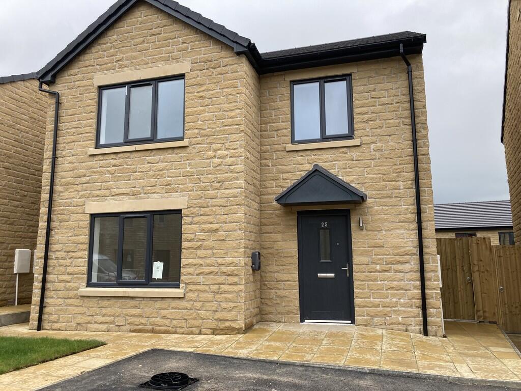 Main image of property: 35 Acorn Rise, Linthwaite, Huddersfield, HD7 5FJ