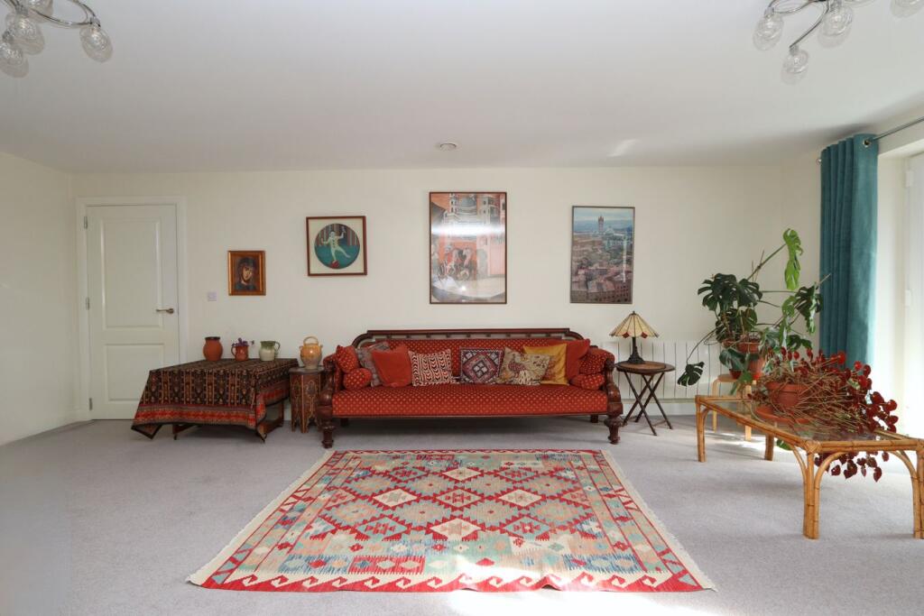 Apartment in Stockport - View 5