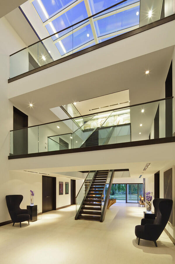 House in Slough - View 5