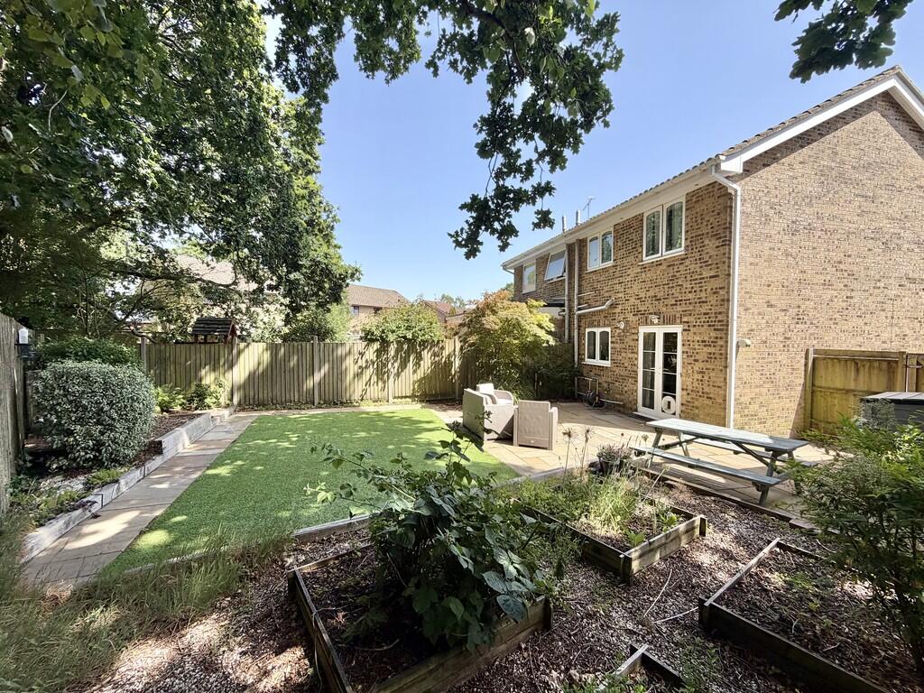 Hawthorn Drive, Creekmoor photo 4