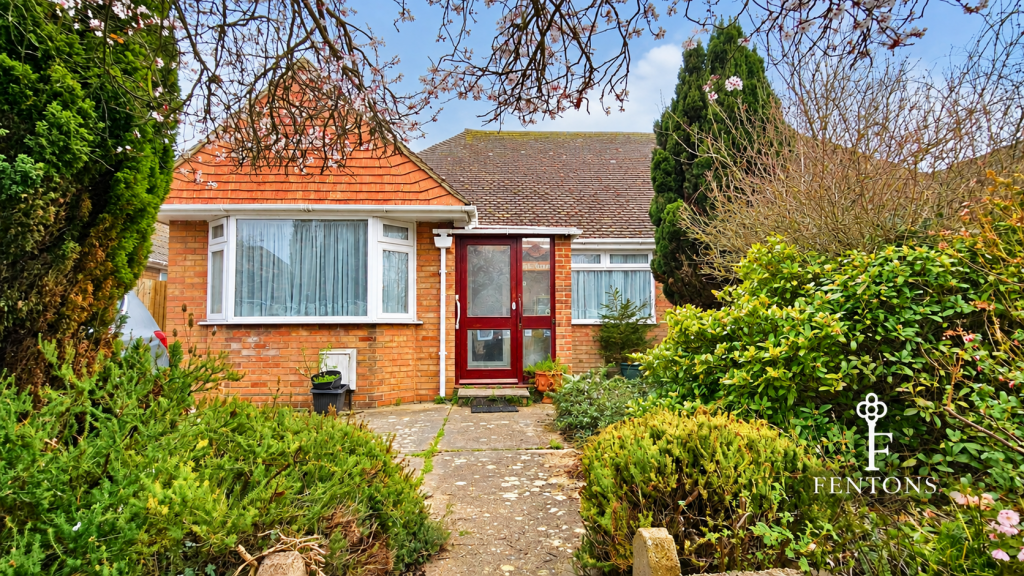 2-bed semi-detached on Walden Way, Frinton-On-Sea, £260,000