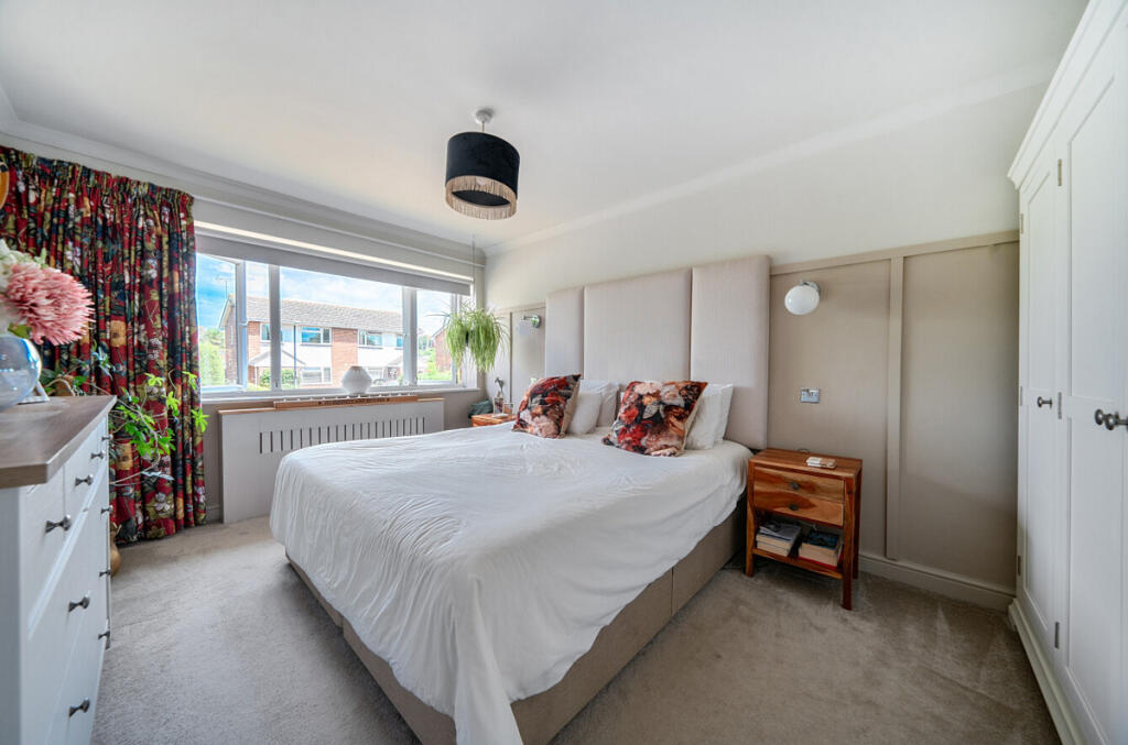 House in Redhill - View 5
