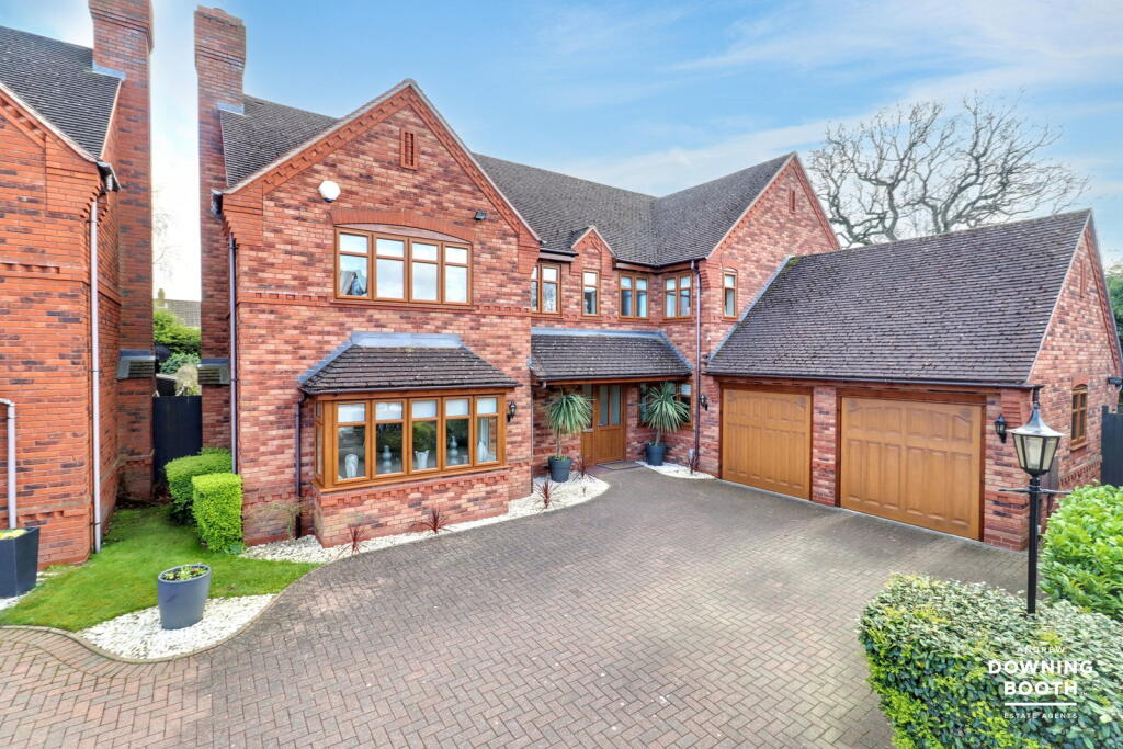 Main image of property: Clayton Drive, Lichfield, WS13 6GE