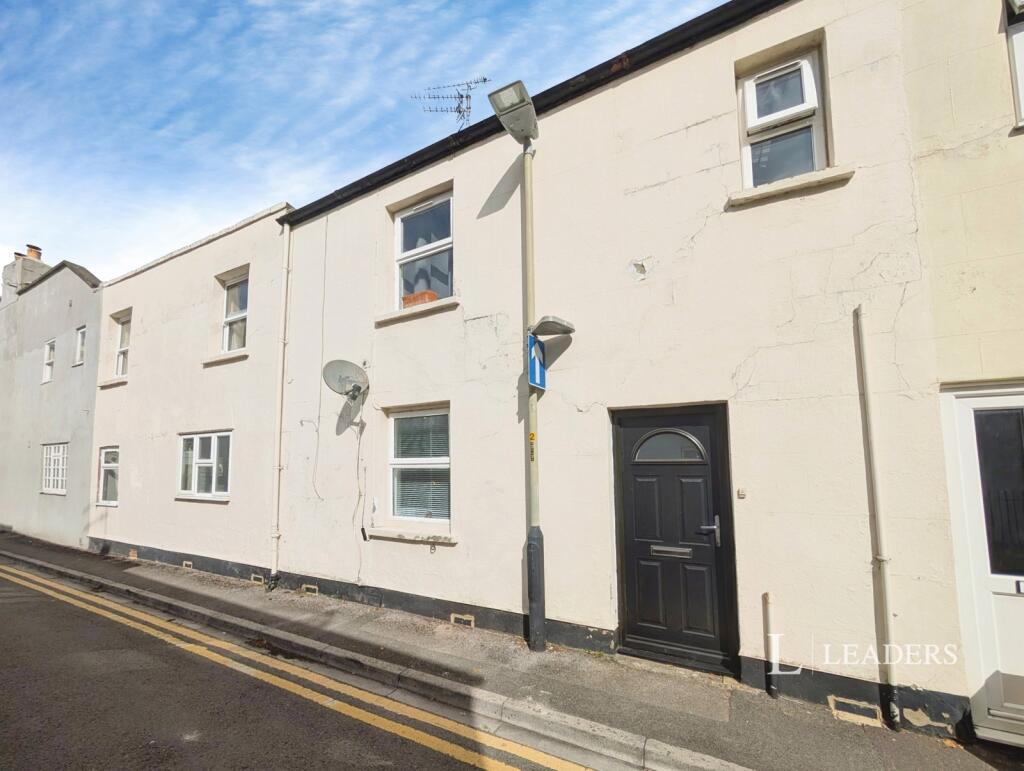 Main image of property: Hewlett Place, Cheltenham, Gloucestershire, GL52