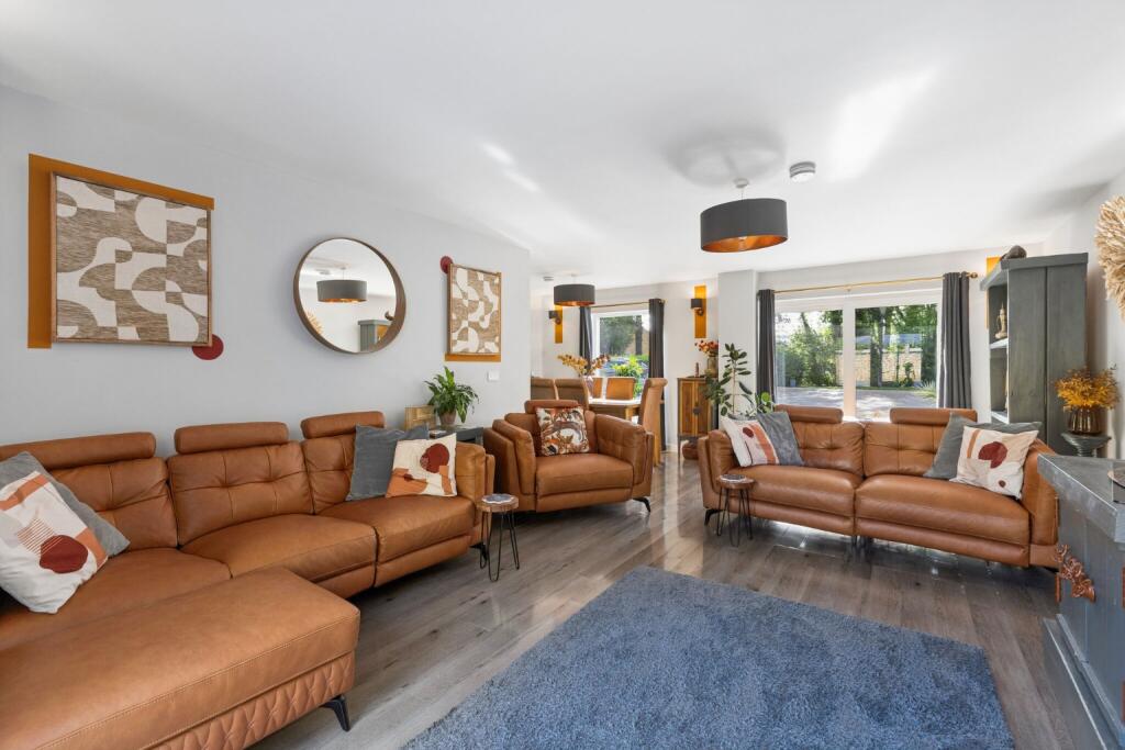 Priorygate Court, Castle Cary photo 4