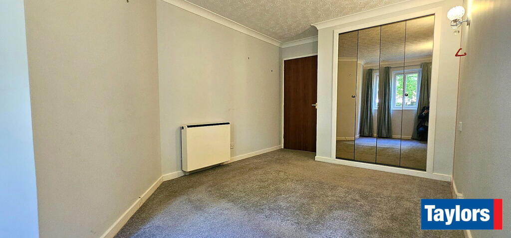 Apartment in Dudley, West Midlands - View 5