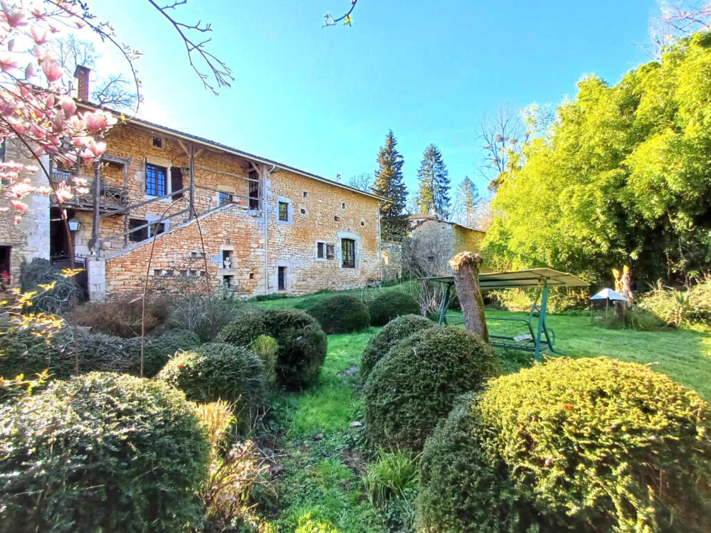 Main image of property: Poitou-Charentes, Charente, Chasseneuil-sur-Bonnieure