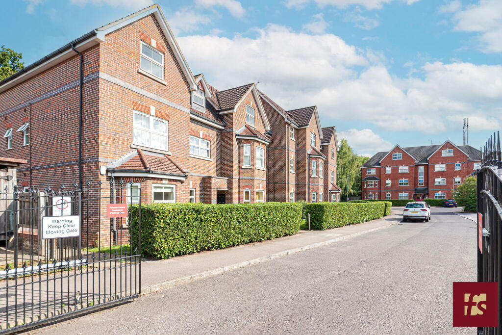 Main image of property: St. Francis Close, Crowthorne, Berkshire, RG45 6DF