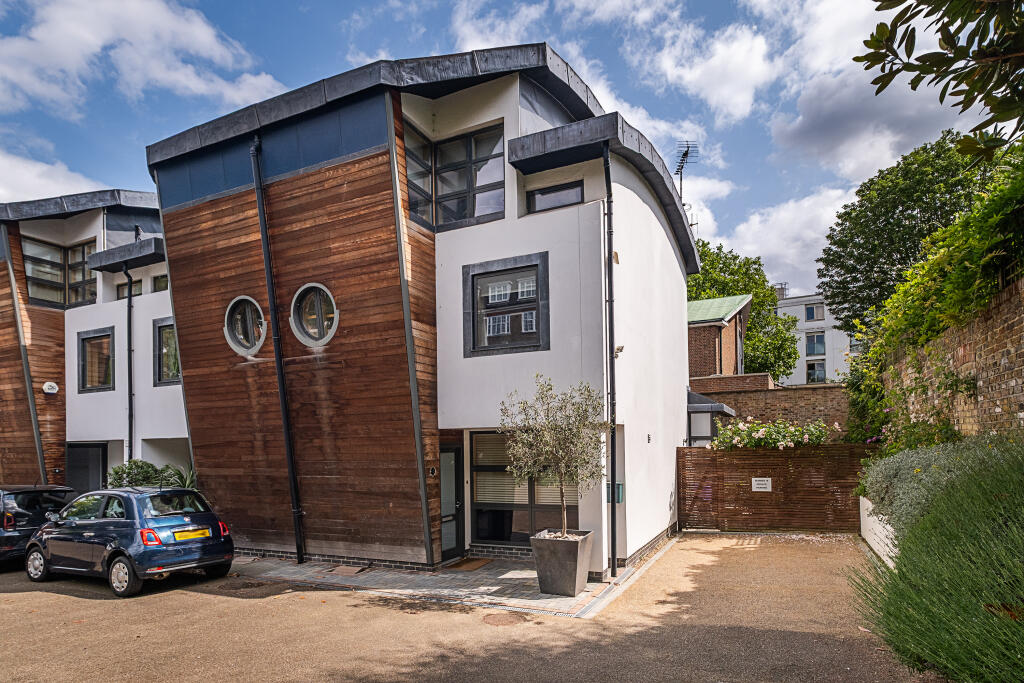Main image of property: Francis Bentley Mews, London, SW4
