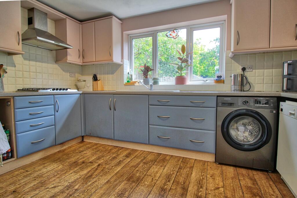 House in Worcester, Worcestershire - View 5