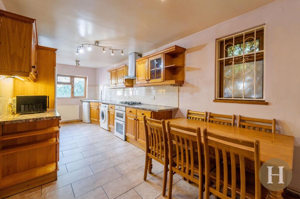 House in Birmingham, West Midlands - View 4