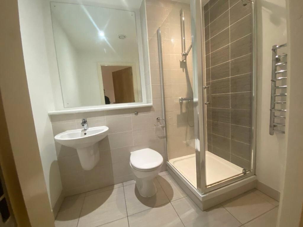 Apartment in Manchester - View 5