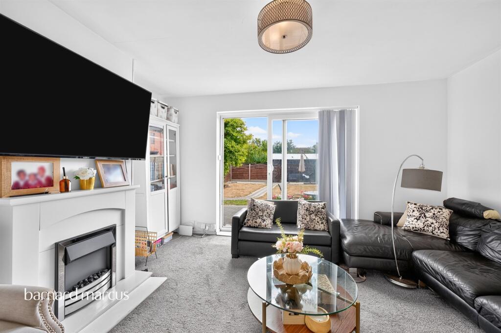 House in Tadworth - View 2