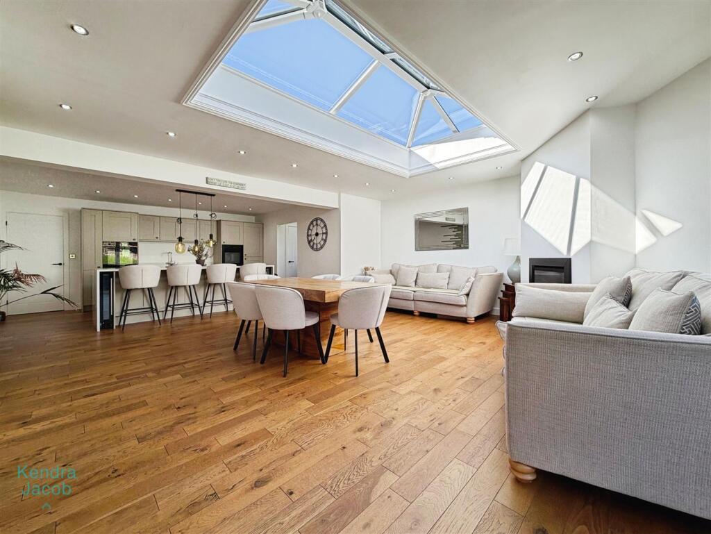 House in Sheffield - View 5