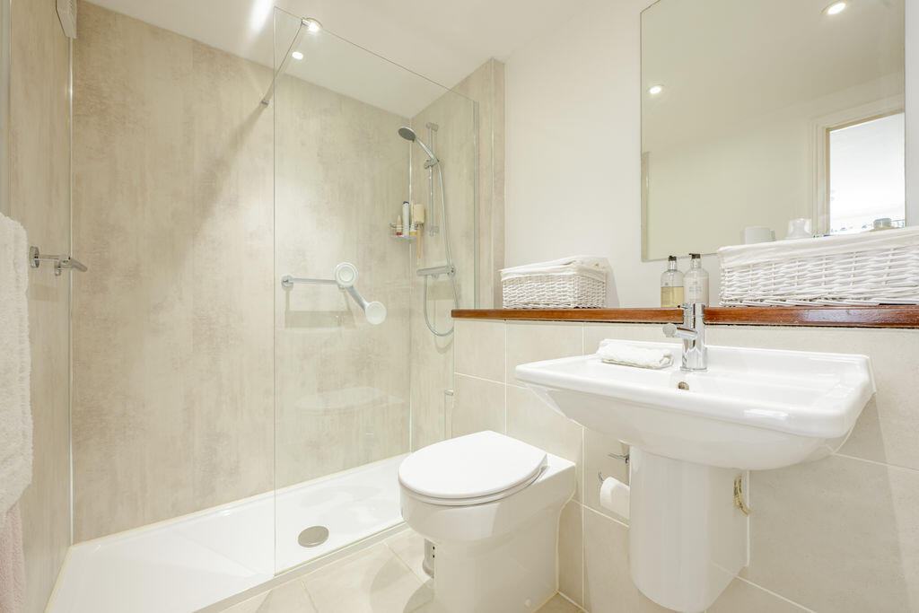 Apartment in Tonbridge - More