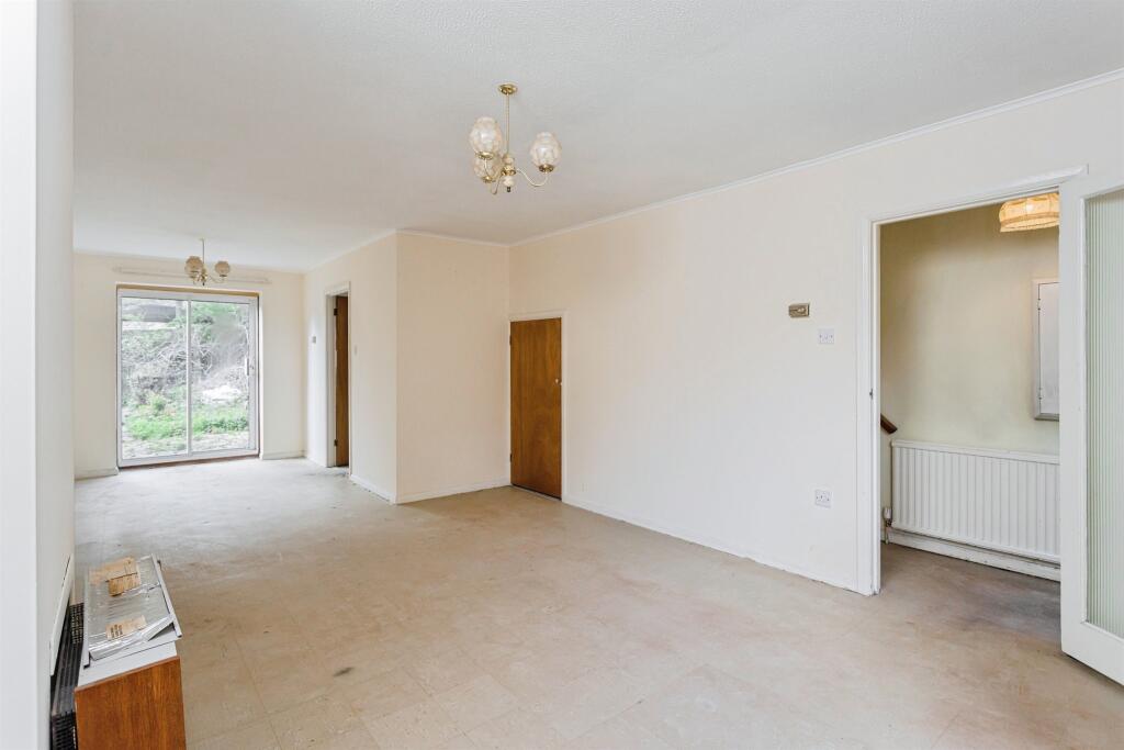 House in Mid Sussex, Haywards Heath - View 3