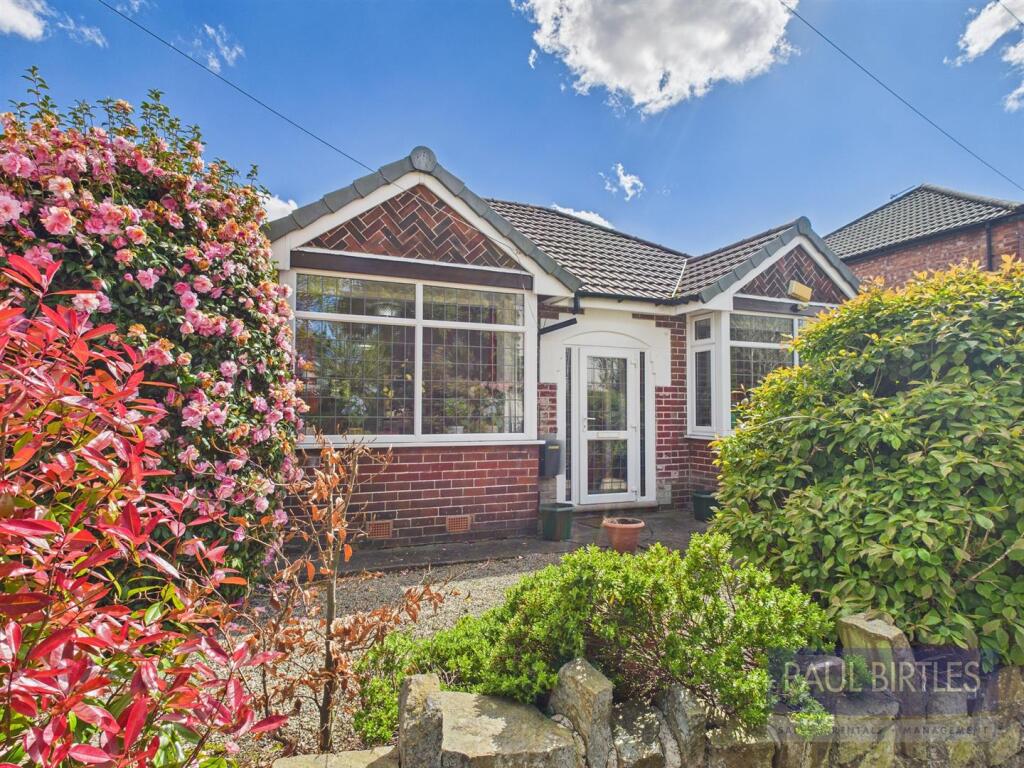 Main image of property: Hodnett Avenue, Flixton, Trafford, M41 6LQ