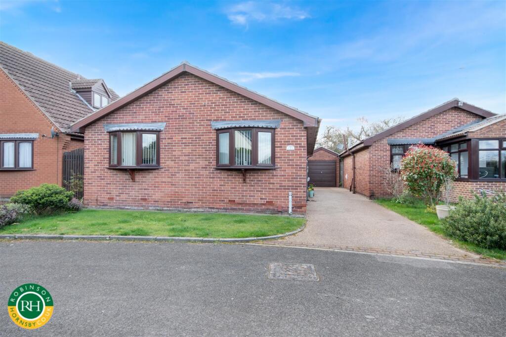 3-bed house on Castle Grove, Sprotbrough, Doncaster, £250,000