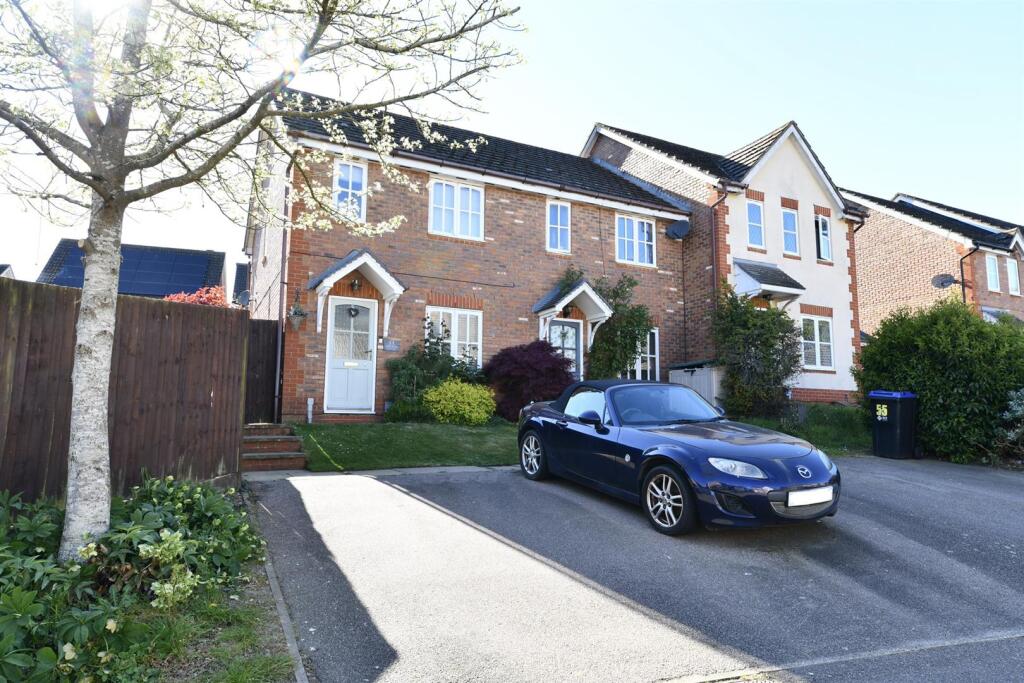 Main image of property: Thirlmere, Stevenage