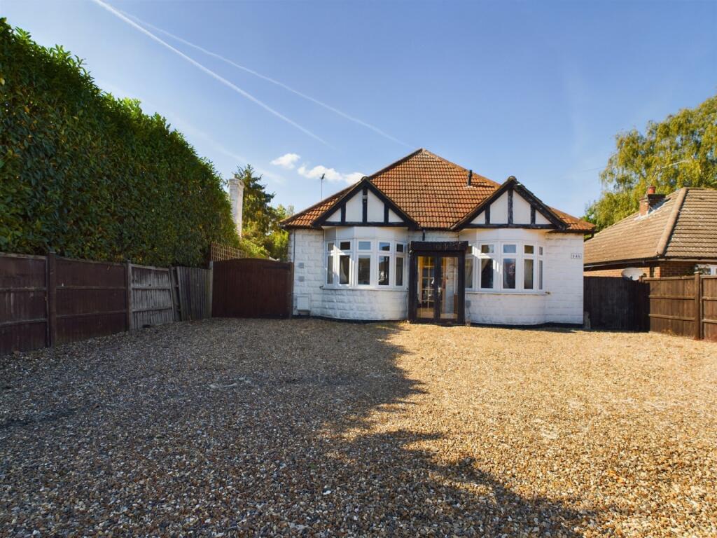 Main image of property: Coppermill Road, Wraysbury, Berkshire, TW19