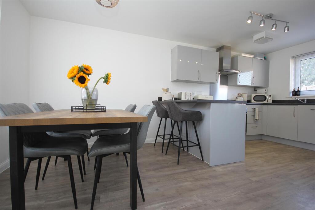 House in Southampton - View 5