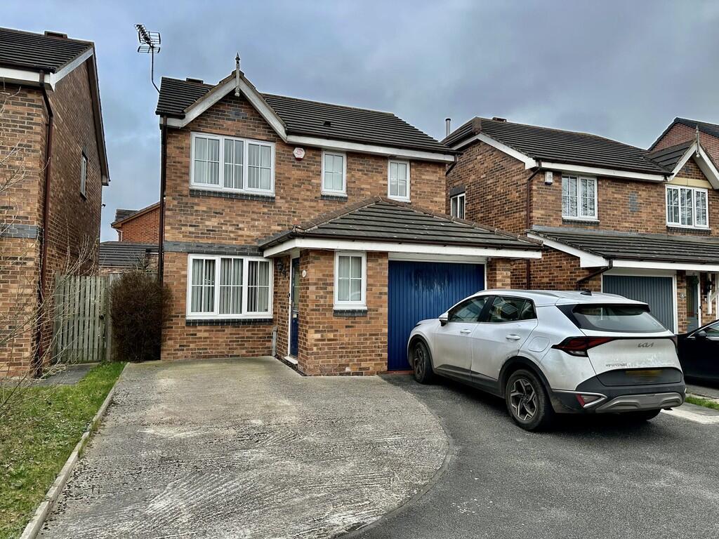 3-bed detached on Bryson Close, Thorne, Doncaster, £200,000