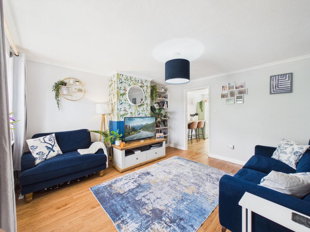 House in Pershore, Drakes Broughton and Wadborough - More