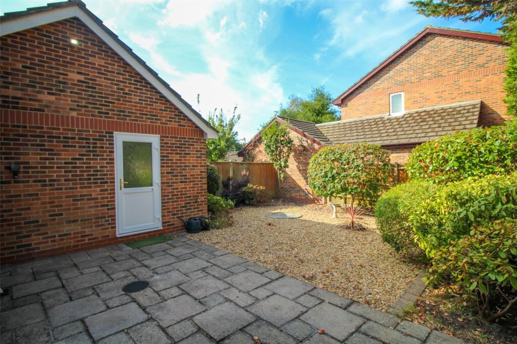 House in Southampton, Warsash - View 2