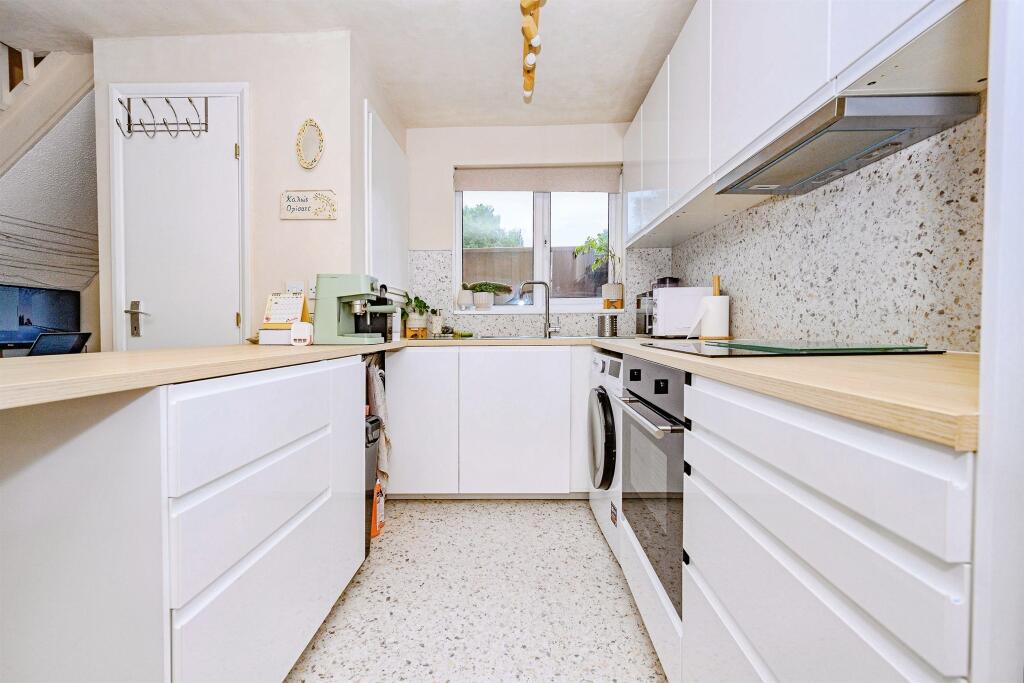 Milford Close, Marshalswick, St. Albans - View 4