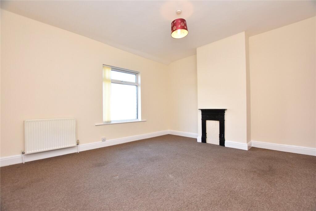 House in Bradford - View 3