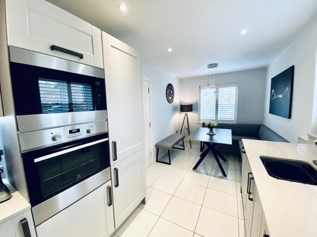 House in Hart, Hartley Wintney - View 2
