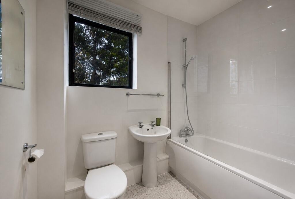 Apartment in Liverpool - View 3
