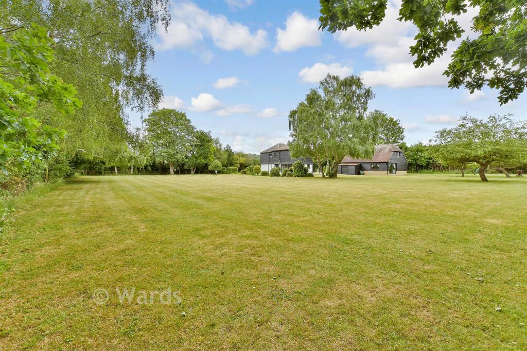 Perry Hill, Cliffe, Rochester, Kent photo 2