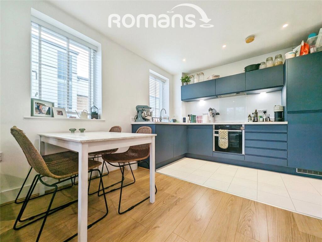 Apartment in Flackwell Heath, Totteridge - View 5