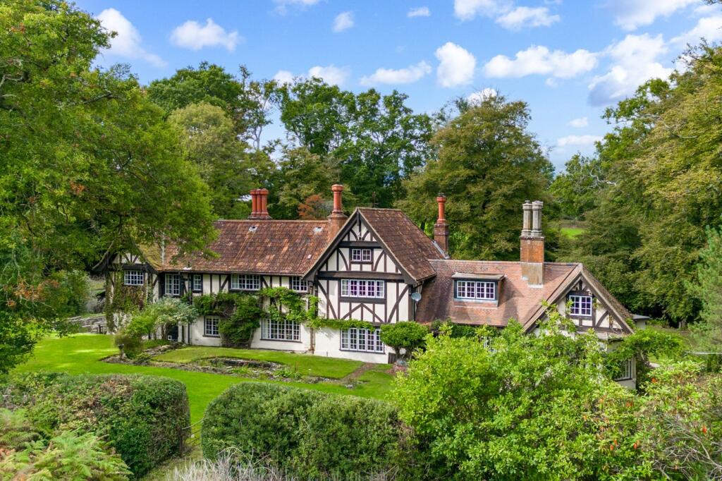 Main image of property:  Brook, Lyndhurst, SO43