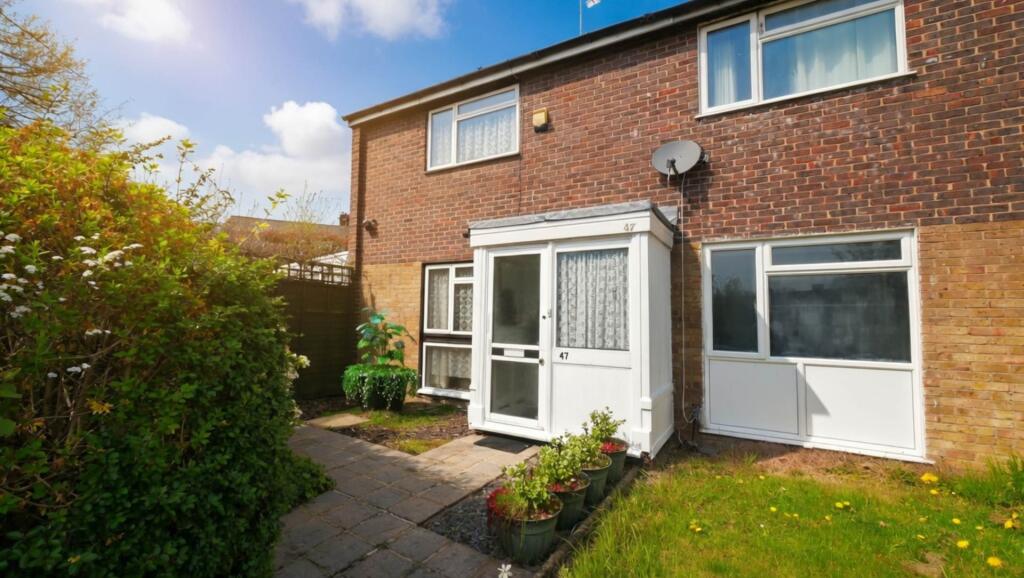 Main image of property: Lark Rise, Hatfield