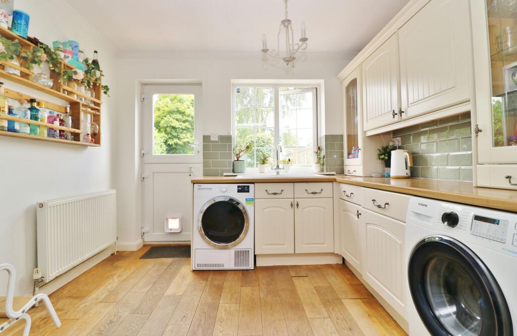 House in Southampton - More