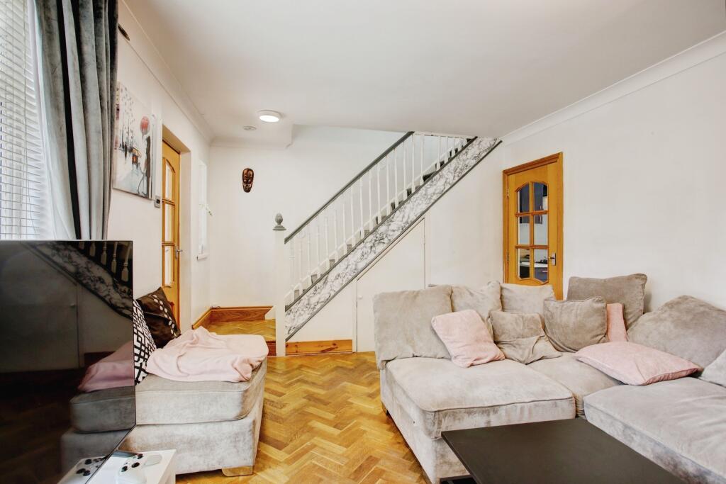 Linnel Drive, Newcastle upon Tyne, NE15 photo 4
